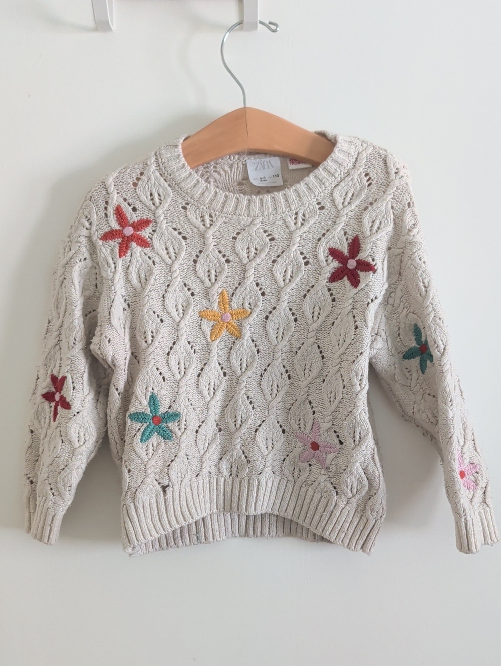 Zara Cream Cable-Knit Sweater with Multicolor Floral Appliqués